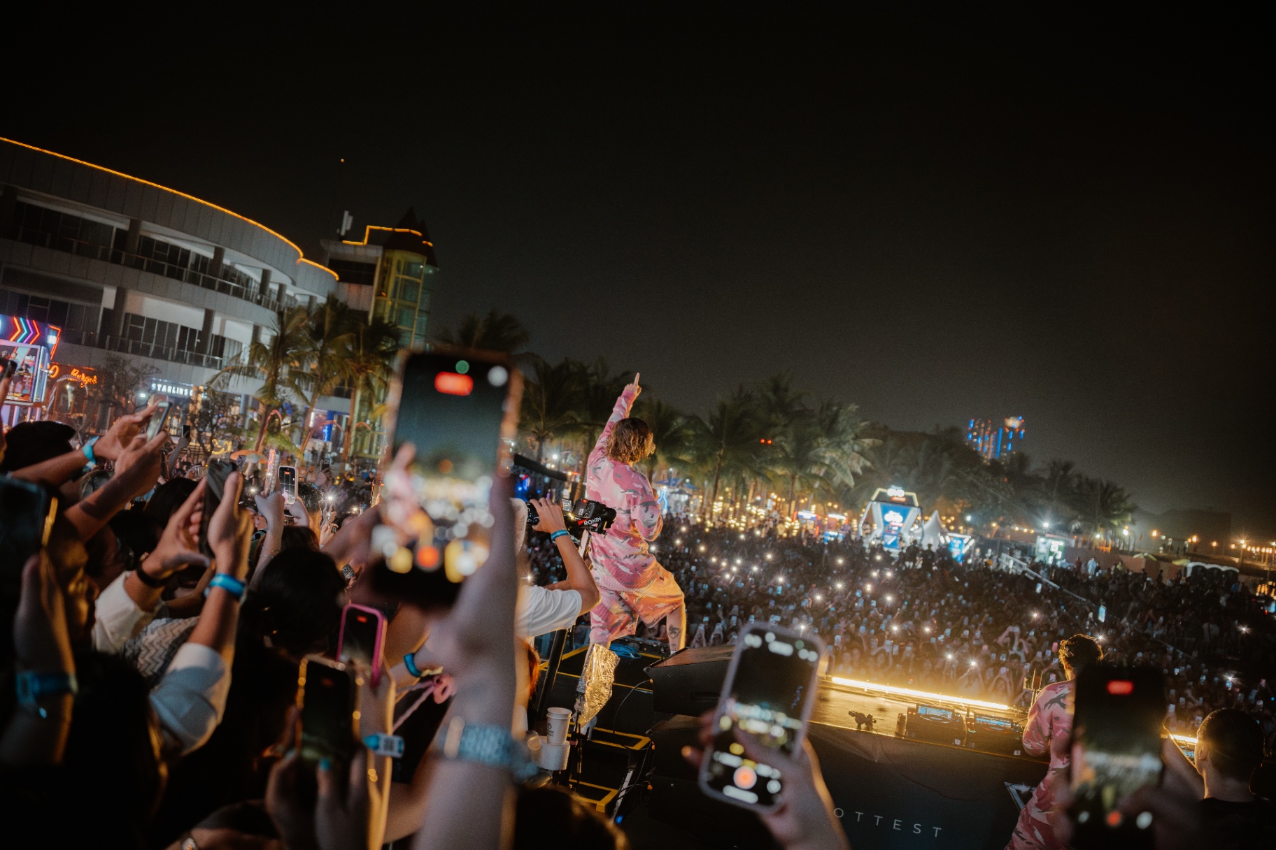 Event atmosphere