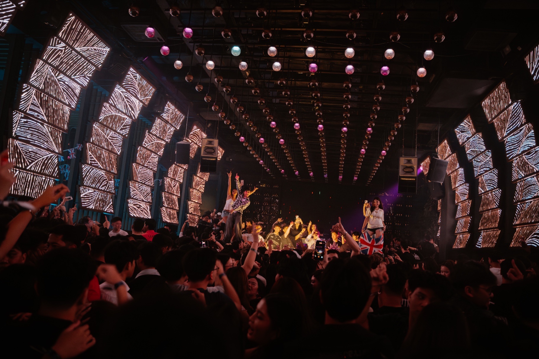 Event atmosphere